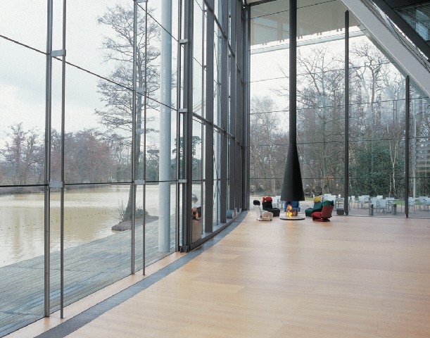 法國Focus ▏異形懸掛壁爐系列